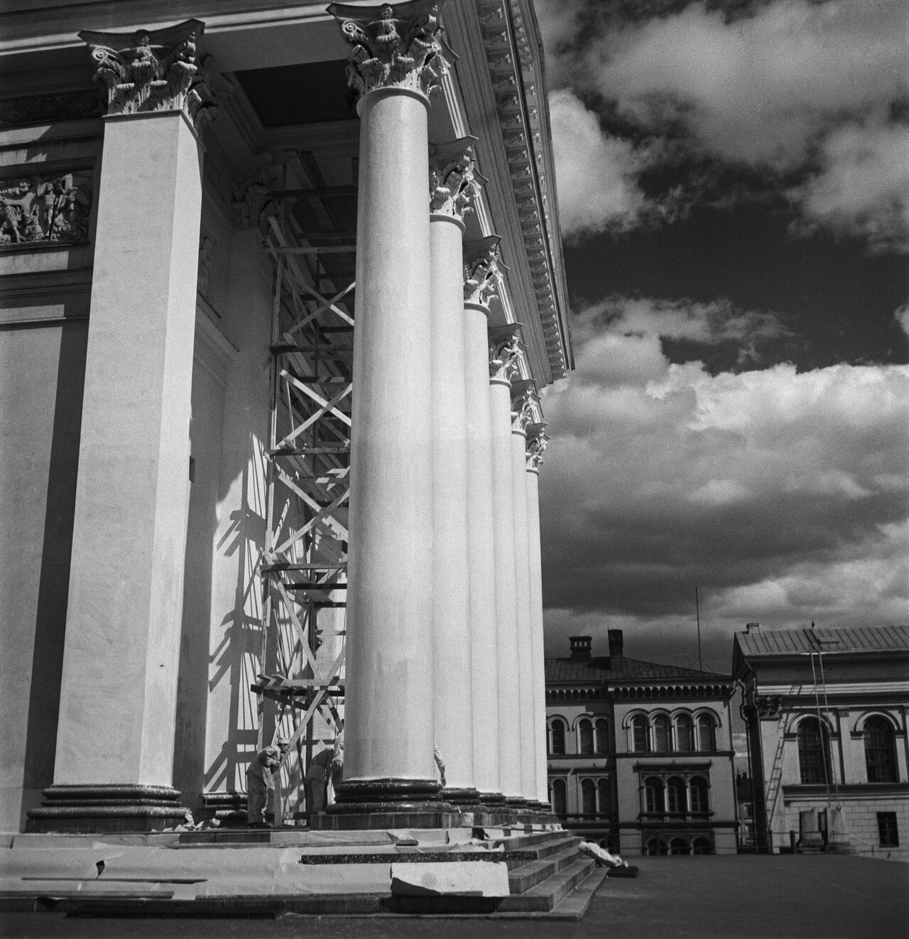 La Catedral de Helsinki presidiendo la Plaza del Senado, punto de partida para ver Helsinki