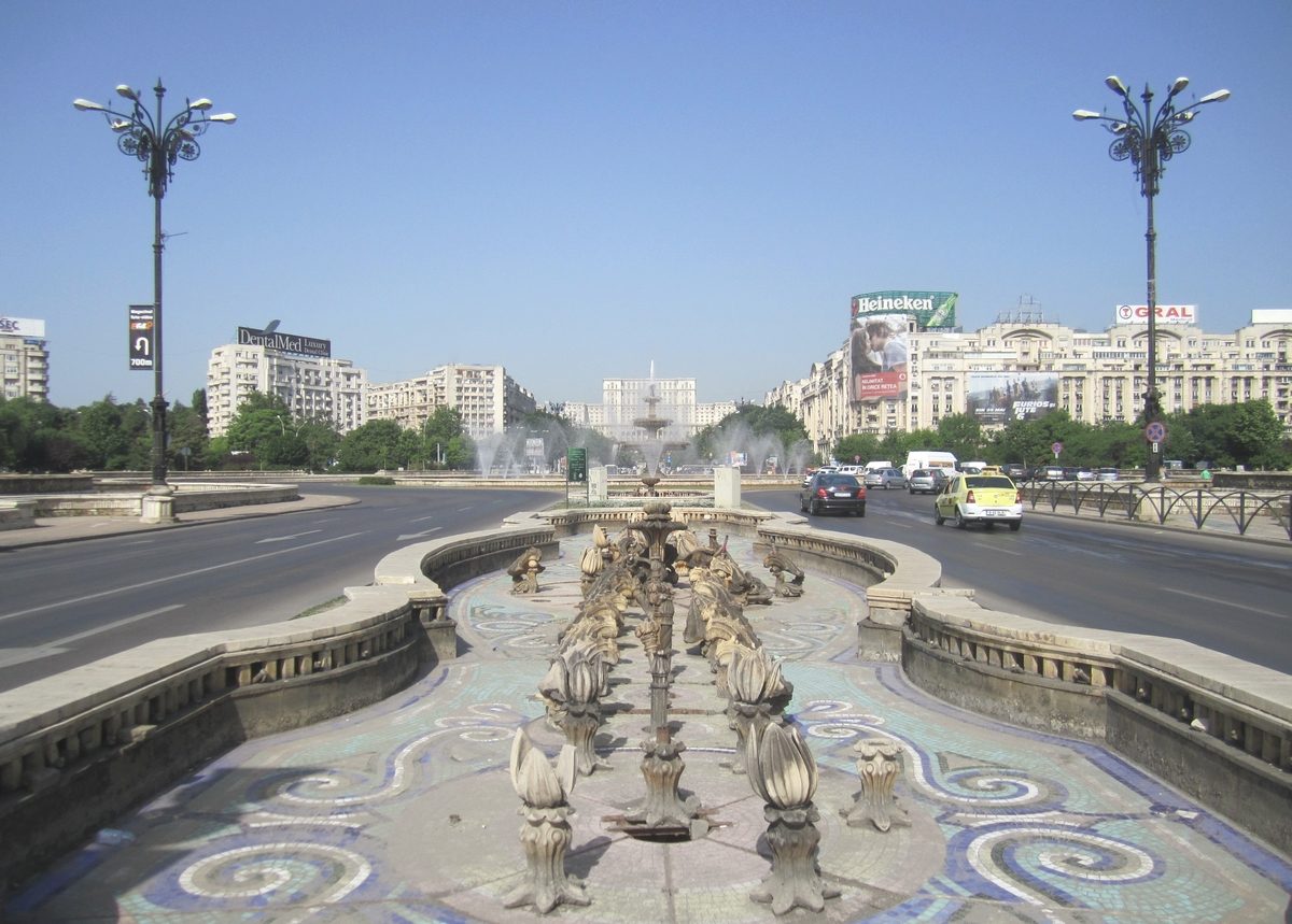 El Palacio del Parlamento de Bucarest, punto de partida de la ruta.