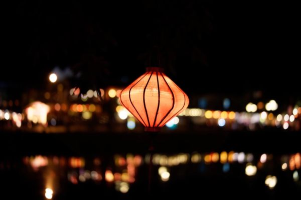 Aprender a hacer farolillos, una experiencia muy típica que ver y hacer en Hoi An