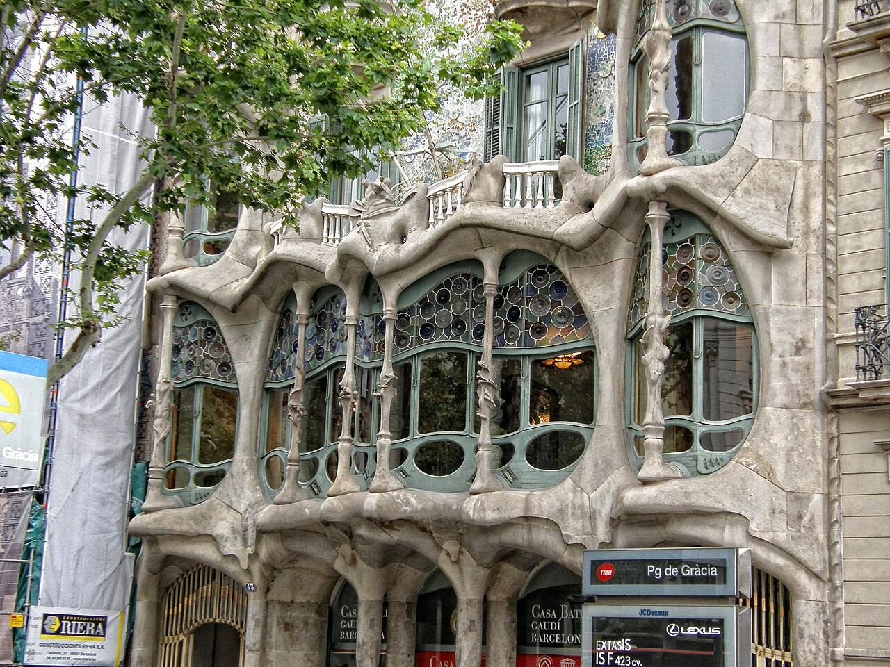 La fachada modernista de la Casa Batlló, una de las paradas clave del primer día en Barcelona.