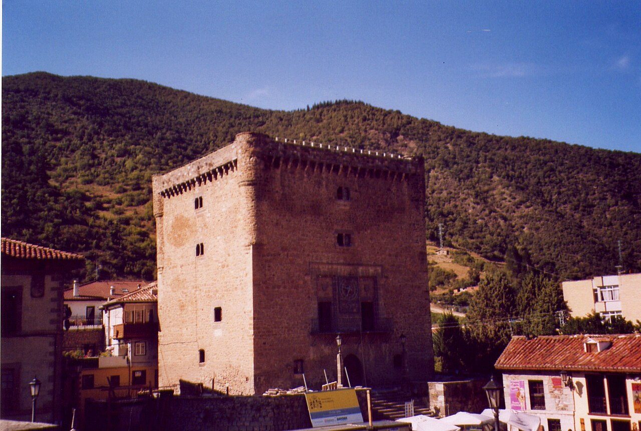 La Torre del Infantado de Potes, hoy espacio expositivo sobre el Beato de Liébana.