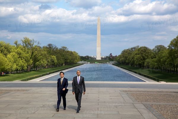 El Memorial a Lincoln y el Reflecting Pool, postal clásica que ver en Washington