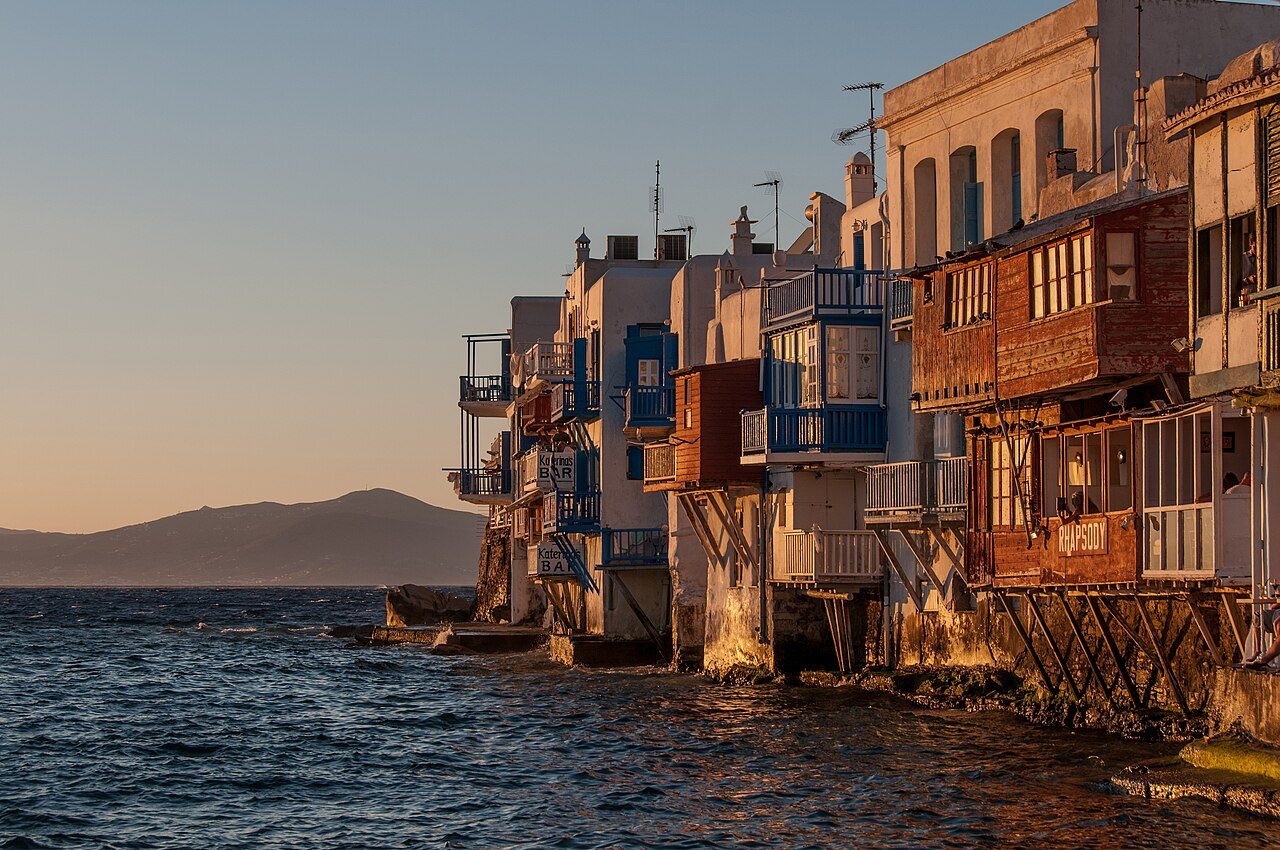 Pequeña Venecia al atardecer, una parada obligada de qué ver en Mykonos