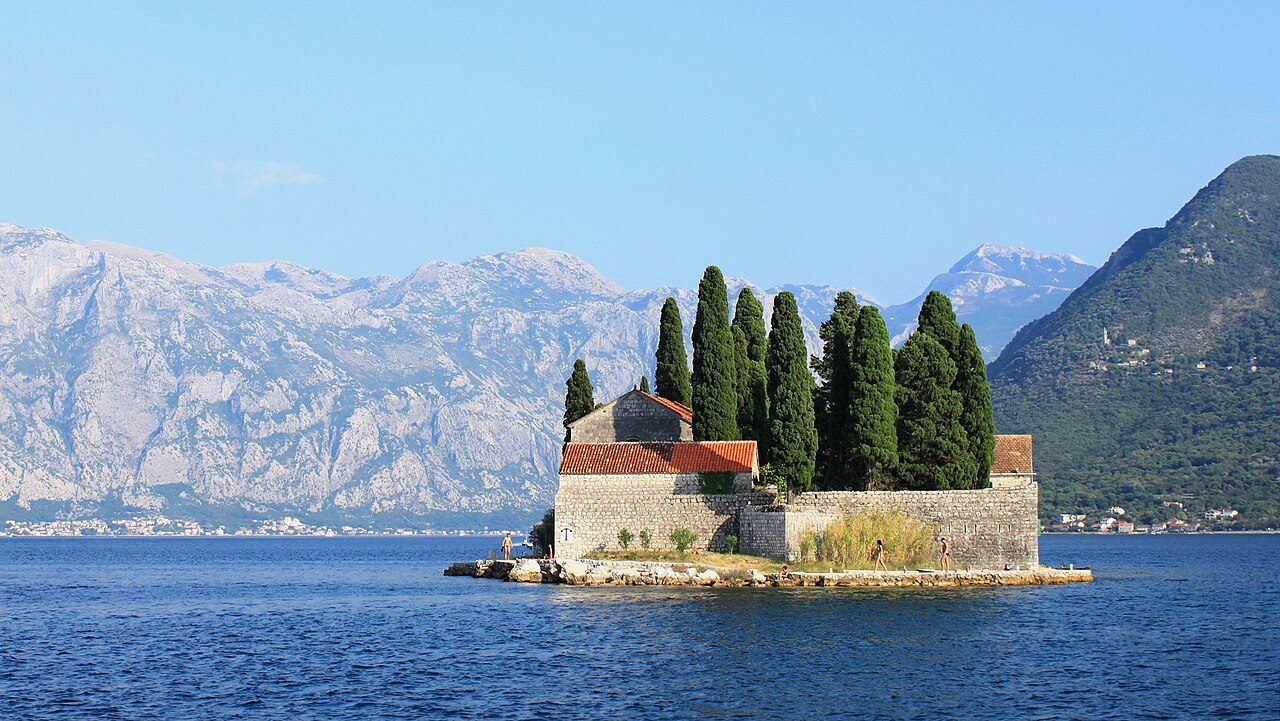 Perast y la isla de Nuestra Señora de las Rocas, la excursión estrella cerca de Kotor