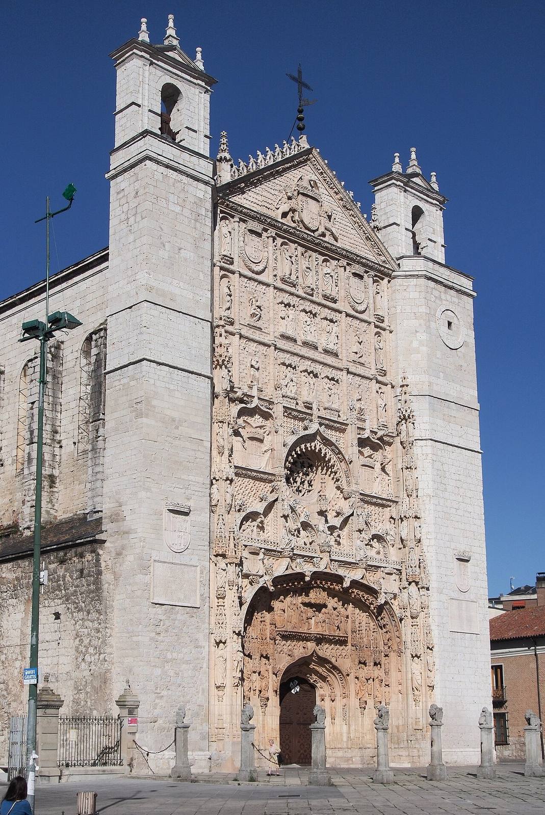 La fachada de la Iglesia de San Pablo, imprescindible que ver en Valladolid