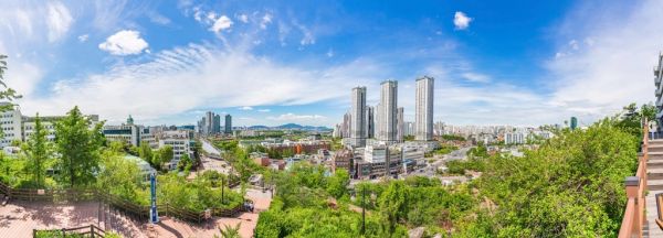 Vistas panorámicas de Seúl, una de las grandes urbes que ver en Corea del Sur.