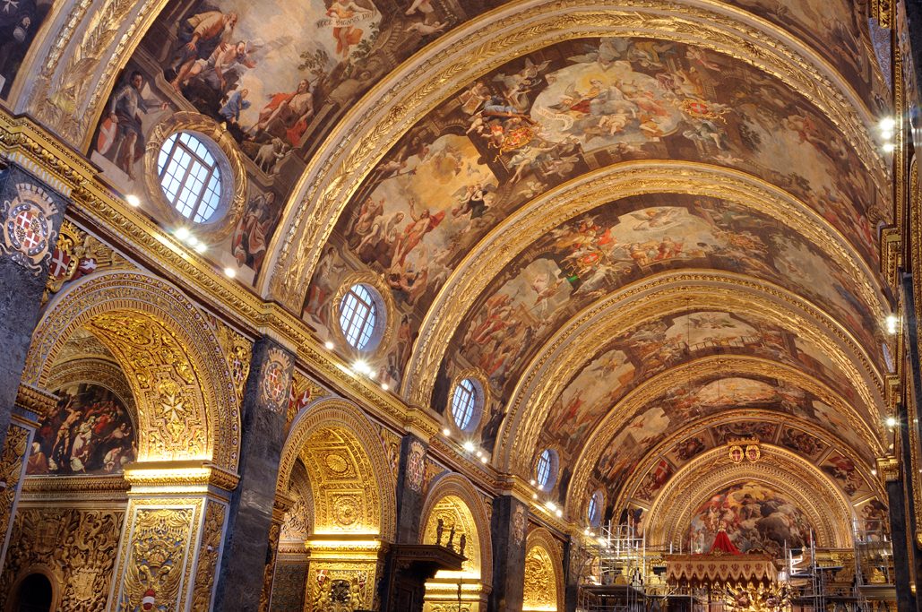 Interior barroco de la Concatedral de San Juan, imprescindible que ver en La Valeta