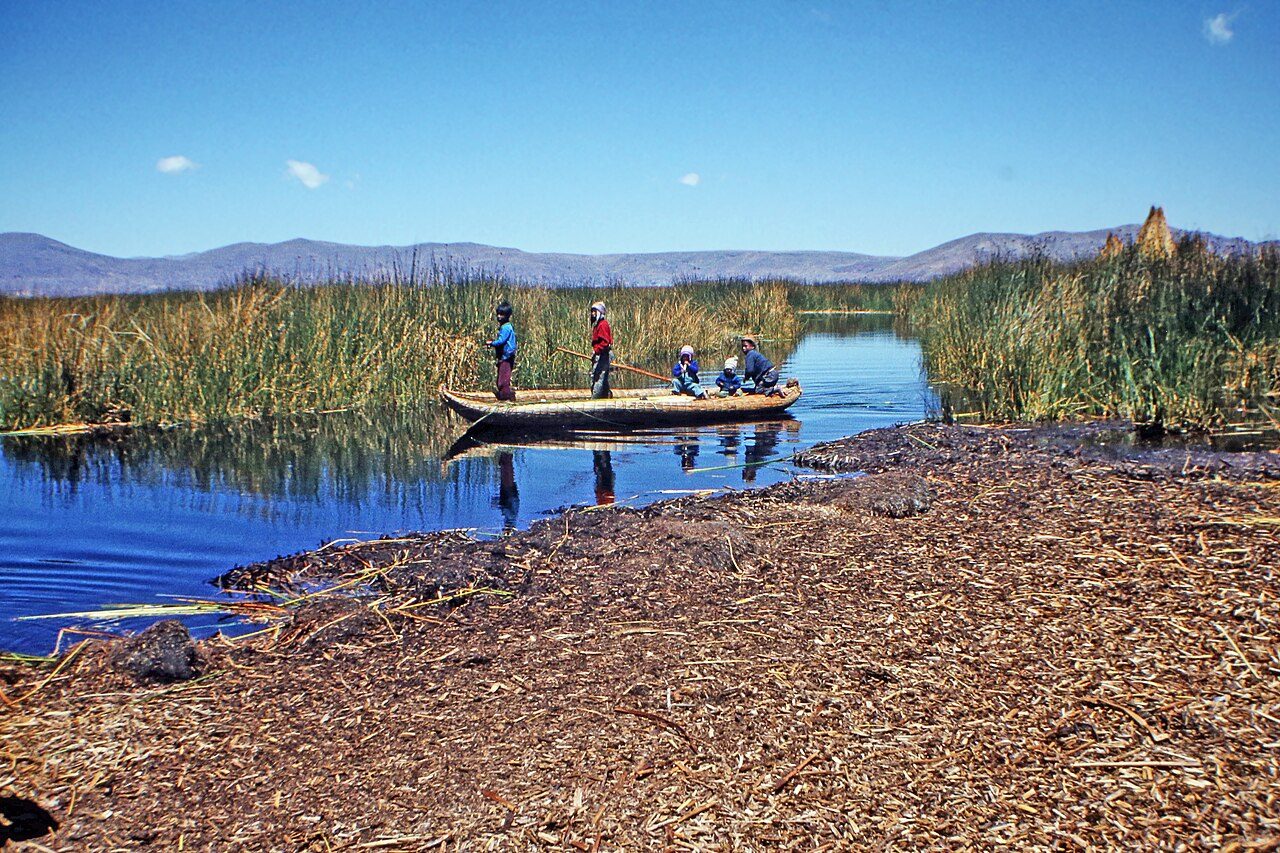 Las islas flotantes de los Uros, imprescindibles de qué ver en Puno