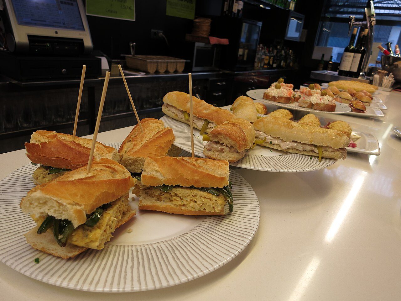 Dónde comer en Vitoria: los pinchos son parte imprescindible del viaje
